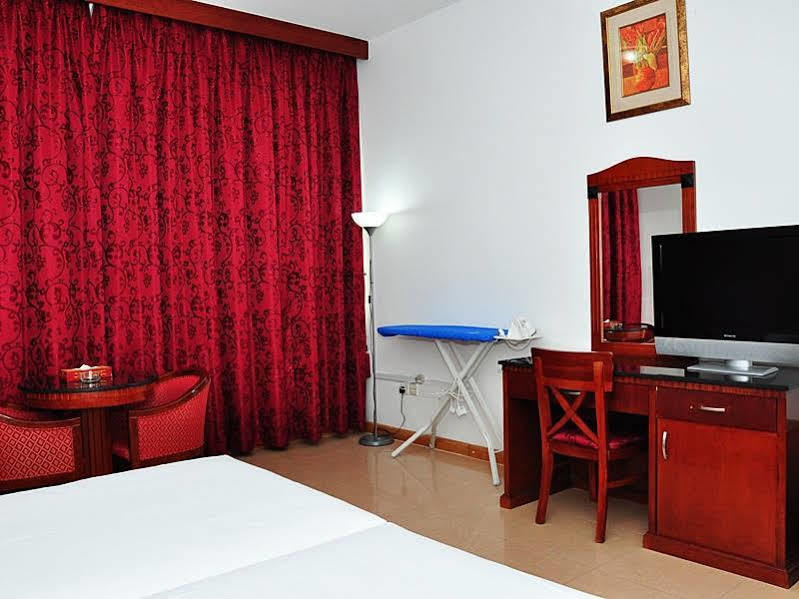 Ramee Garden Hotel Apartments Abu Dhabi Exteriör bild